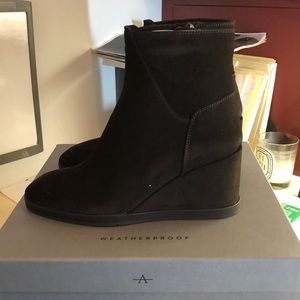 aquatalia judy wedge